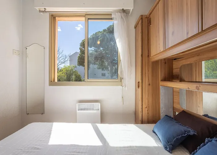 Apartman Les Regates-6 By Interhome *